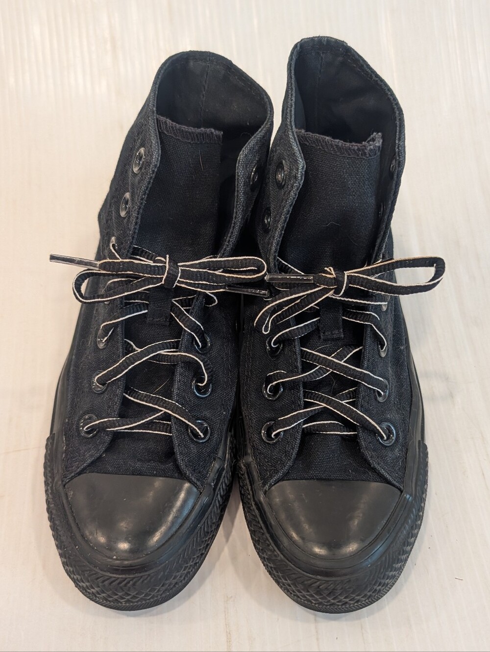 CONVERSE High-Top Monochrome Black Canvas Sneakers Size 6 Women's - Picture 3 of 8